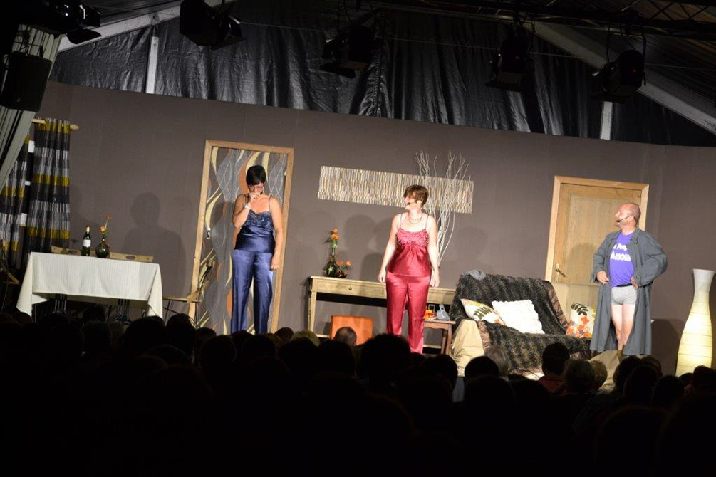 Fête du XV août 140809 Théâtre 2 457